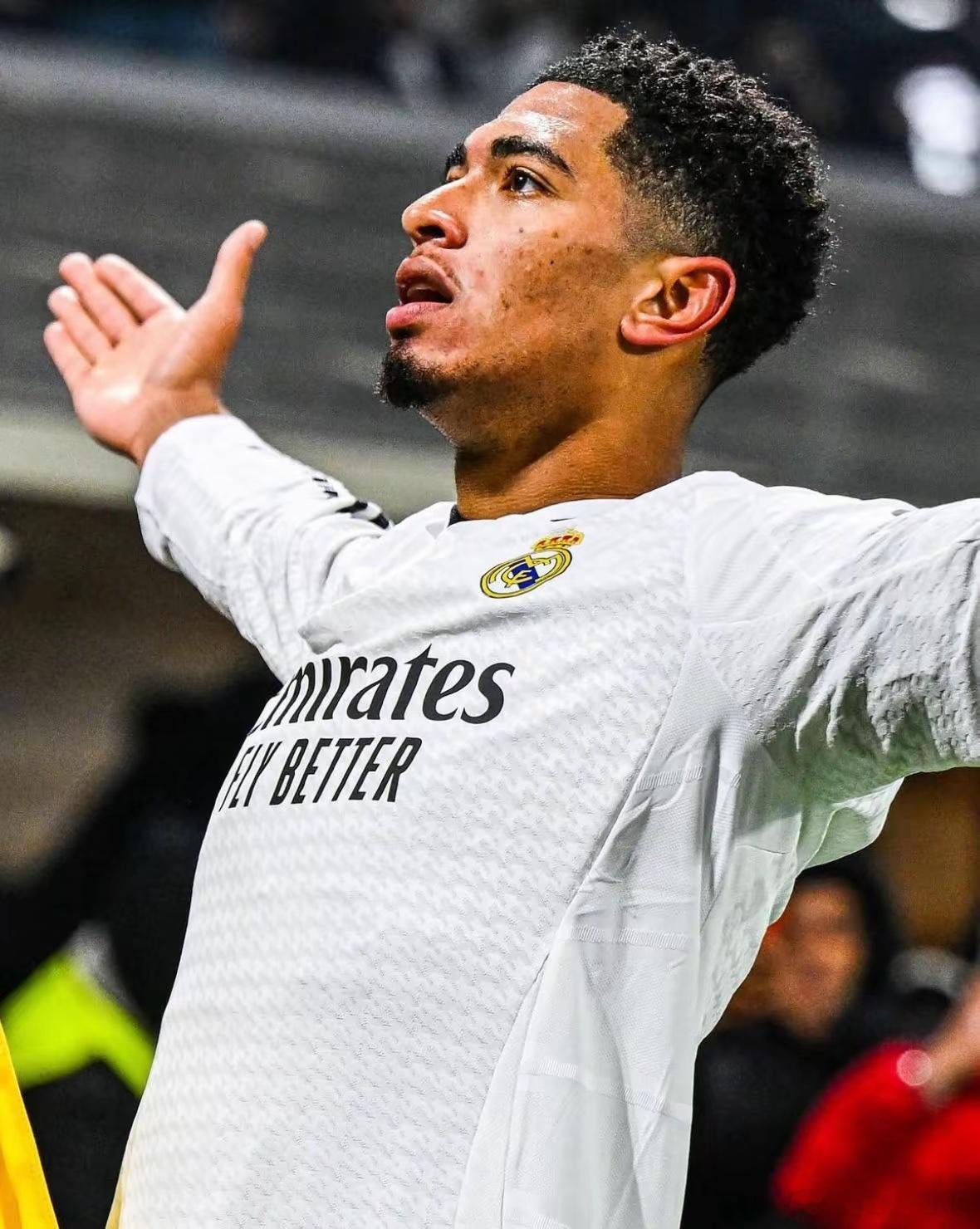 哎，贝林厄姆的世界杯前景真是不容乐观啊！伤病让他回归的日子变得遥遥无期，原本以为