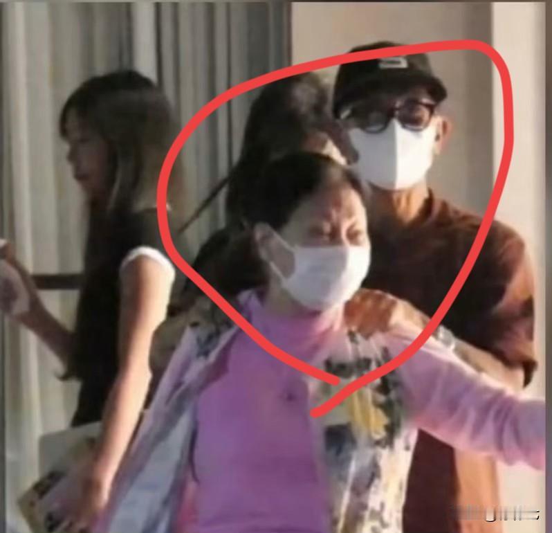 融不进的S家族：汪小菲挥金千万不如卤蛋一个搀扶，错把讨好当读懂‼️终于懂了汪小