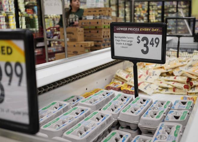 终于弄明白我国GDP已经达到美国的70%，人口是美国的四倍，但为什么我们的内需没