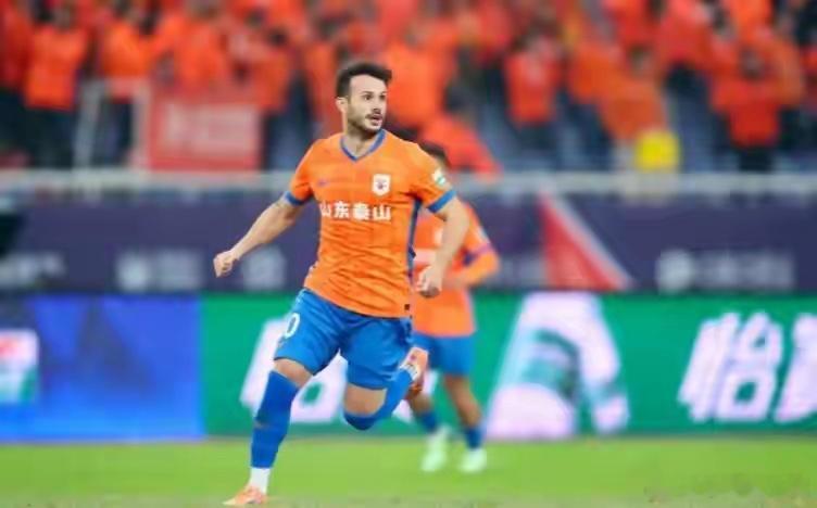 山东泰山最新动态：瓦科续约落定，全力补强外援中卫与中场山东泰山休赛期阵容调整计划