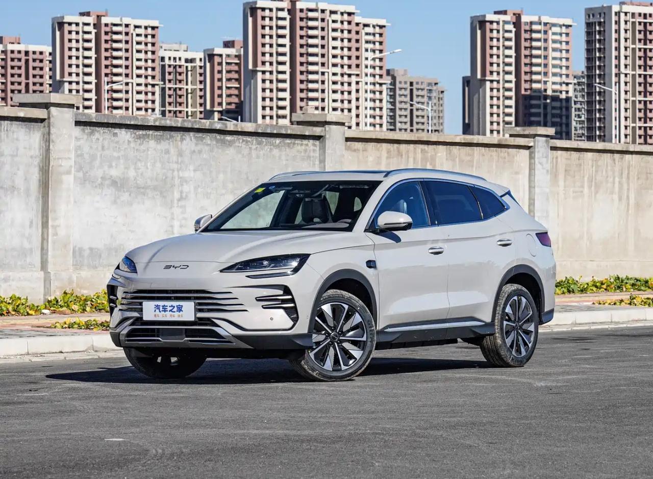 2025款比亚迪宋PLUS新能源：架构与配置的核心呈现2025款比亚迪宋PL