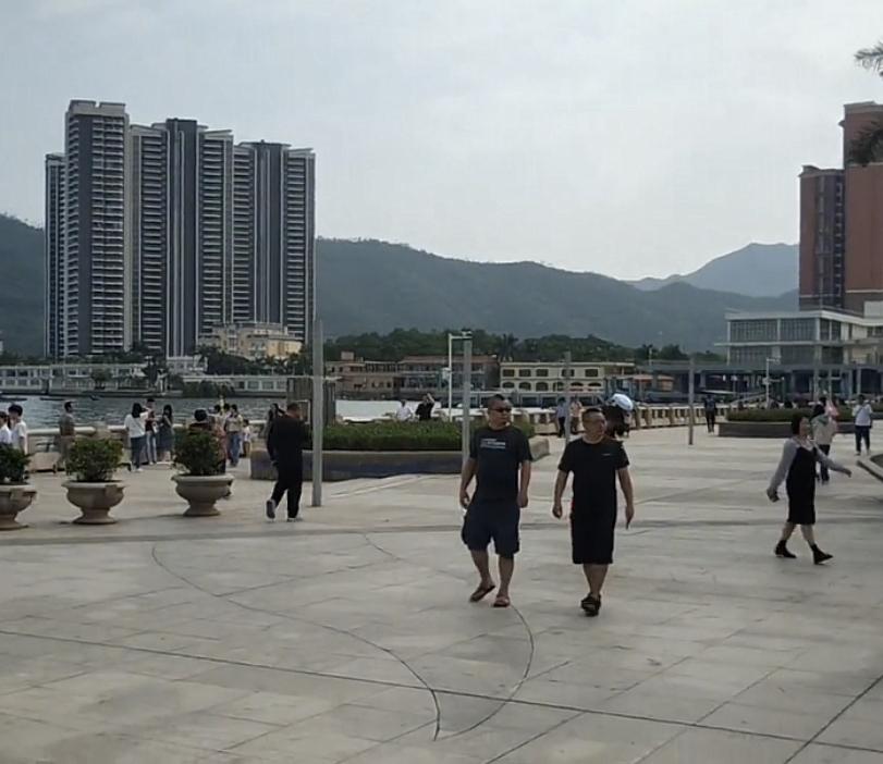 在广东，外地人至少有几千万看看现在的惠州，都快成了北方人的“地盘”了。其实