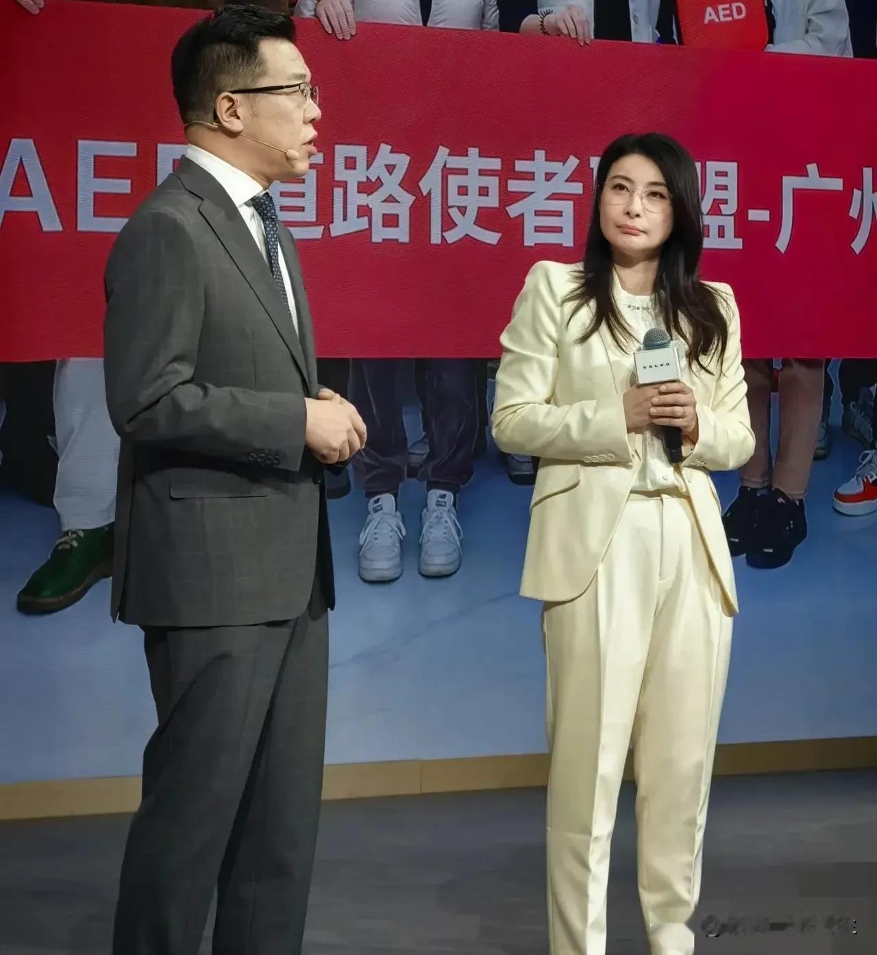 11月21日，2025广汽车展明星云集、大咖不断，郭晶晶、古天乐、钟汉良、潘展乐