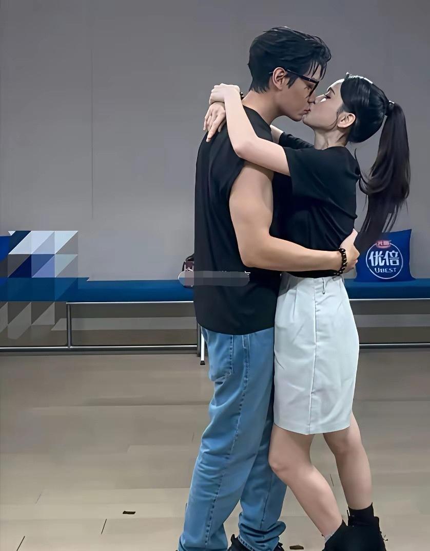 恭喜零绯闻女星找到男朋友