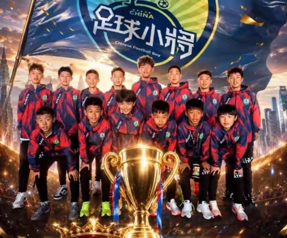 董路带领的中国足球小将2014队，为中国足球燃起了希望的火种。这支中国足球界的野