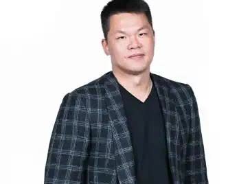终于服朱芳雨了吧手里钱随便花，那不算本事，能精确到分、厘，还能淘到精品，才是