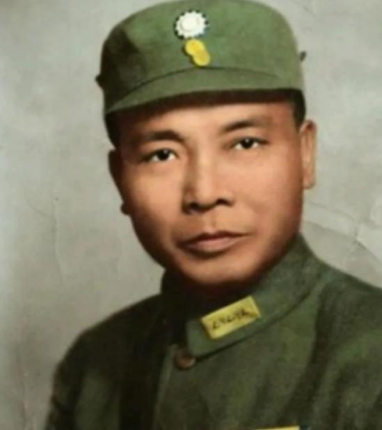 1943年，陈诚给古鼎新发了密电，让他除掉上司王劲哉，古鼎新把密电拿给王劲哉，王
