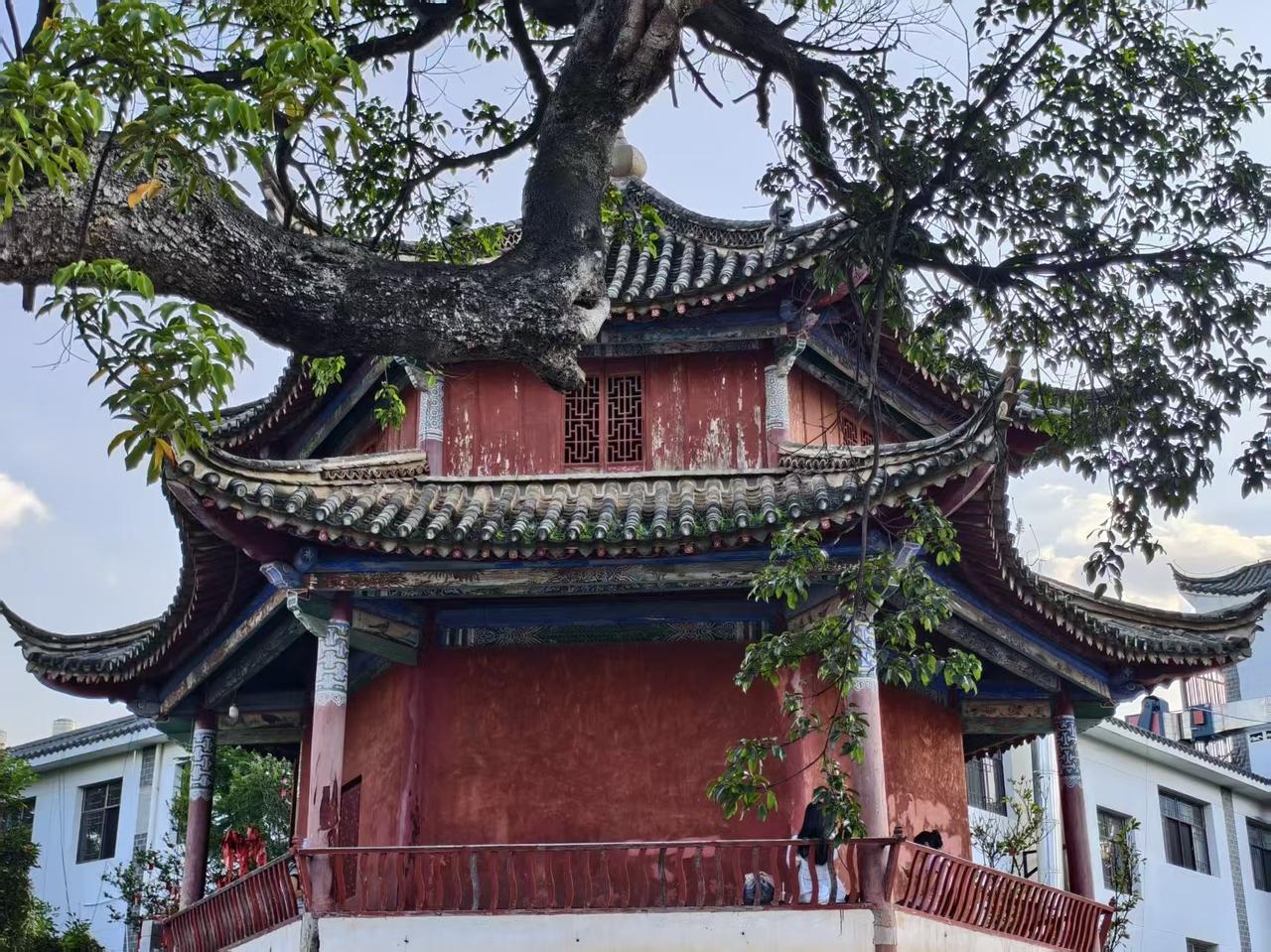 在云南最难读懂的是红河州，说红河州州府不在红河在蒙自，说红河州文化历史最有名的城