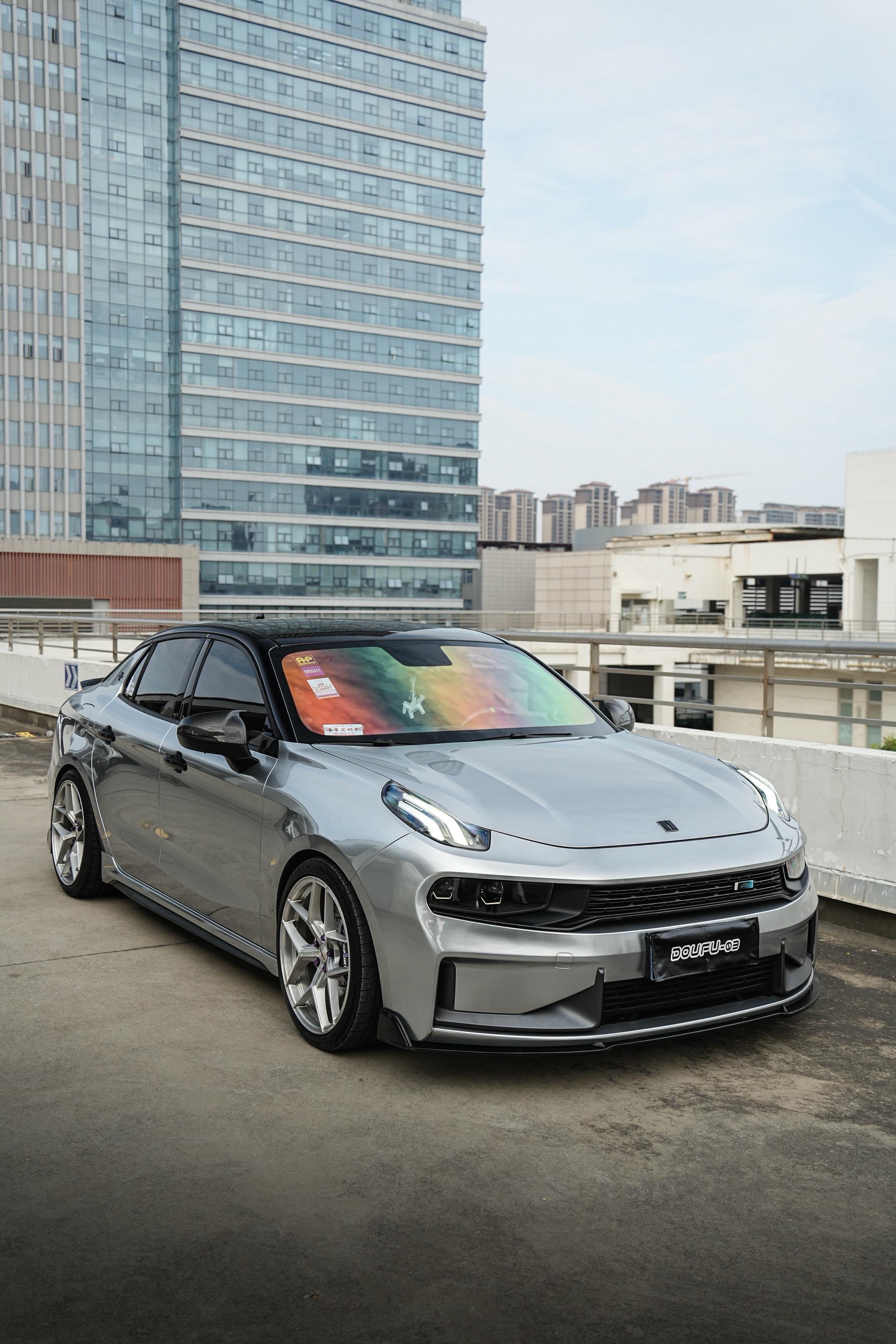 黑色给不了的感觉，银色可以给你