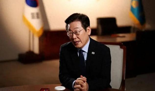 李在明想改总统任期，这算盘打到宪法上了！韩国总统任期五年、不许连任，当年就是为了