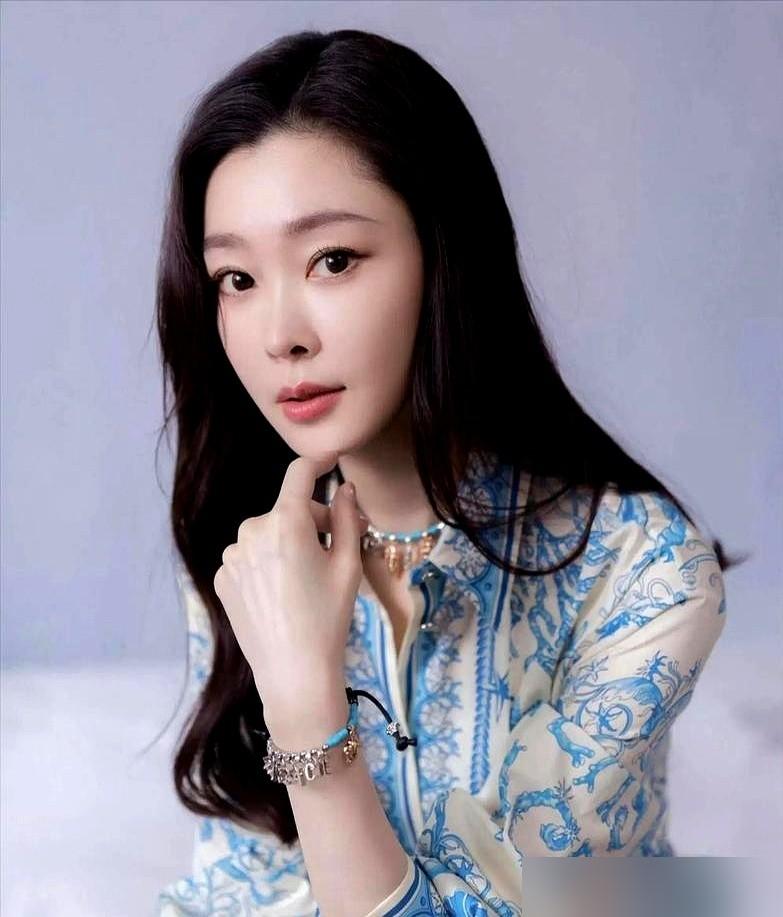 “不想拍就给我滚蛋！”这不是导演李雪在片场耍威风，这是影视工业最冷酷的算盘声