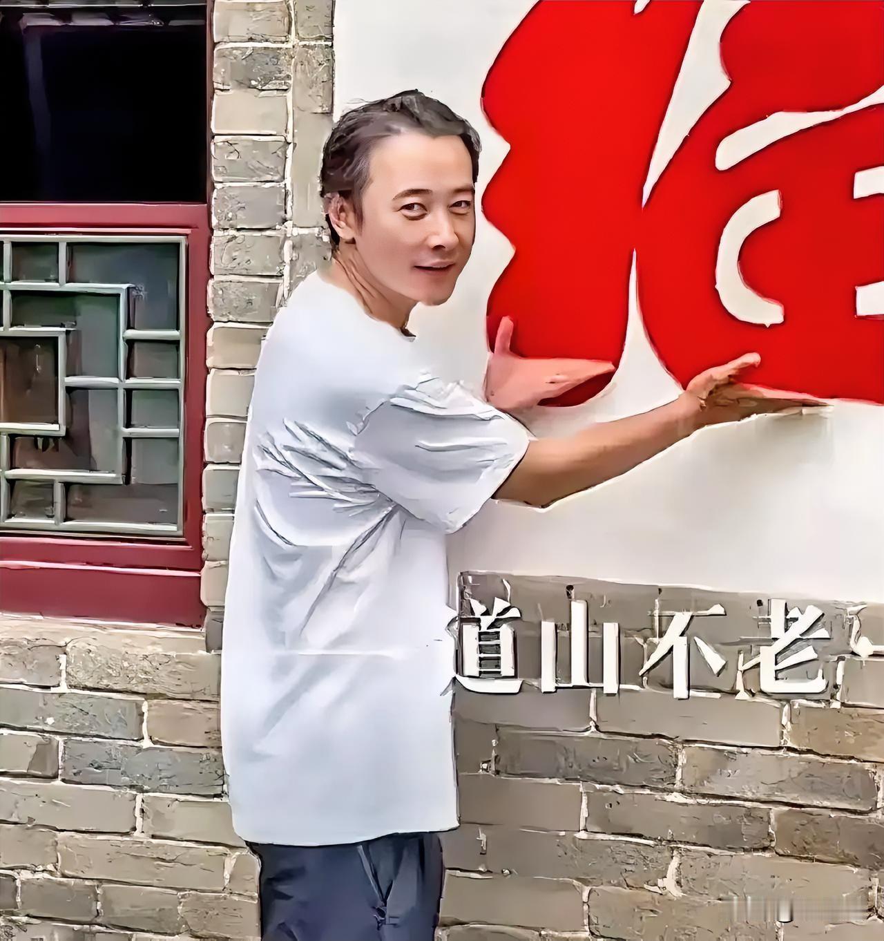 罗晋变胖了，我忍了罗晋变老了，我也忍了但是我实在是忍不了，这个44岁的男人竟