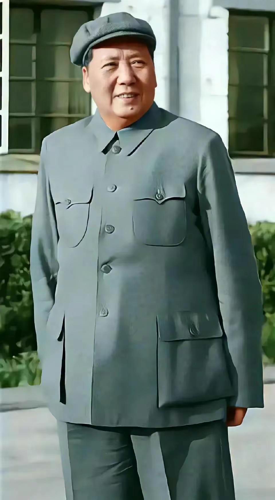 毛主席预测什么时间能赶超美国?1955年10月29日，毛主席在一次谈话中表示