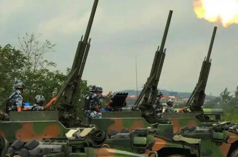 中美实力差距大？俄罗斯说出真相！一直以来，中美两国之间的军事实力差距都是世界各国