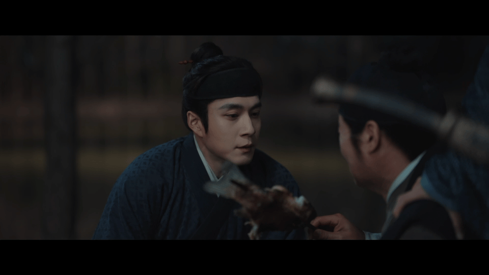 韩东君压迫感眼神压迫感全写在眼眸之中！骆文谦沉默时不露分毫情绪，追问之时锋芒外