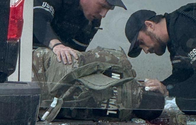 我的天美国华盛顿这事儿直接让人头皮发麻，昨天离白宫就几步路的地铁站口，突然响起枪