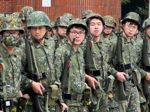 台湾统一过程中会不会有台湾部队起义？台湾对外号称20多万部队，真正能打的就十