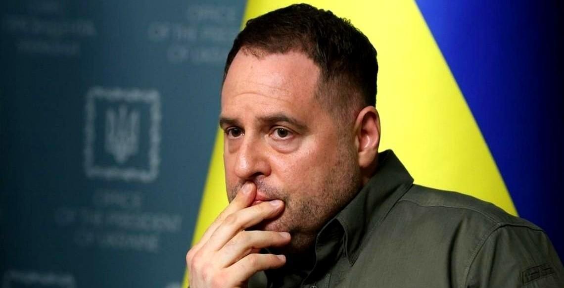 这戏演的，差点就信了。前脚刚跟全世界说，我走了啊，不干了。后脚就被人