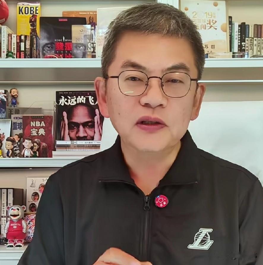 纪录会断吗？苏群谈詹姆斯：“湖人三巨头今天联手拿到99分，这确实是很罕见。”