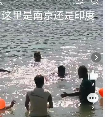 庐山这次算是把态度摆正了：规矩破了就得付出代价。三个印度游客在景区水池里打着肥皂