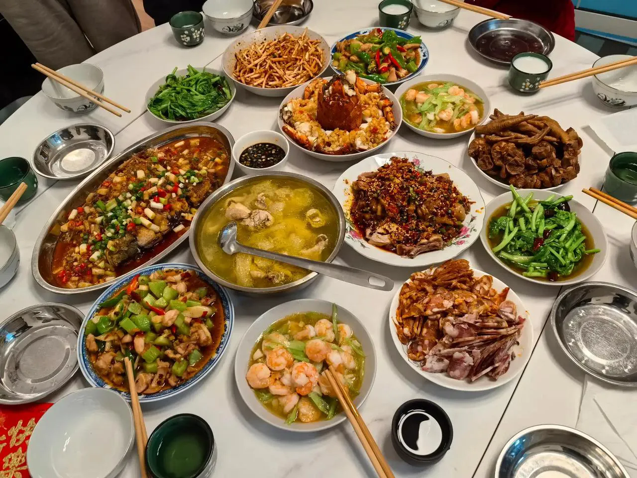 南方人回避一下，我敢打赌，北方人没有人能猜到这是哪里的美食家宴？