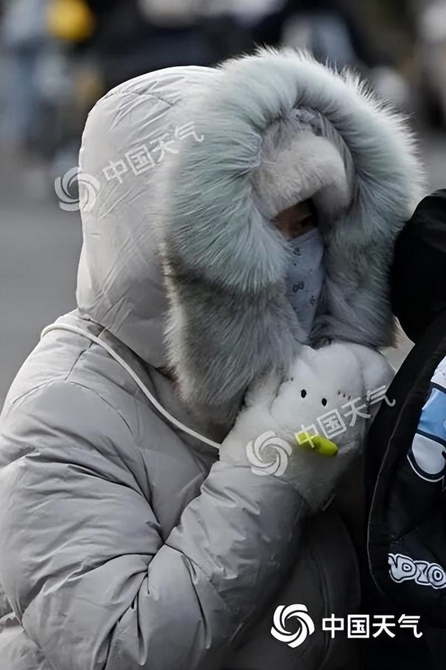 五问下半年首场寒潮: 要持续多久? 气温何时回升?