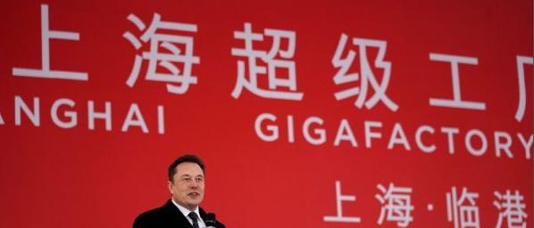 特斯拉销量爆了，这就是赤裸裸的现实！Q1，特斯拉全球销量：33.6万辆Q2，