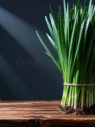 都说韭菜能化血栓保命，为啥不少老人吃出大毛病？半辈子都在听人说：韭菜能化血栓