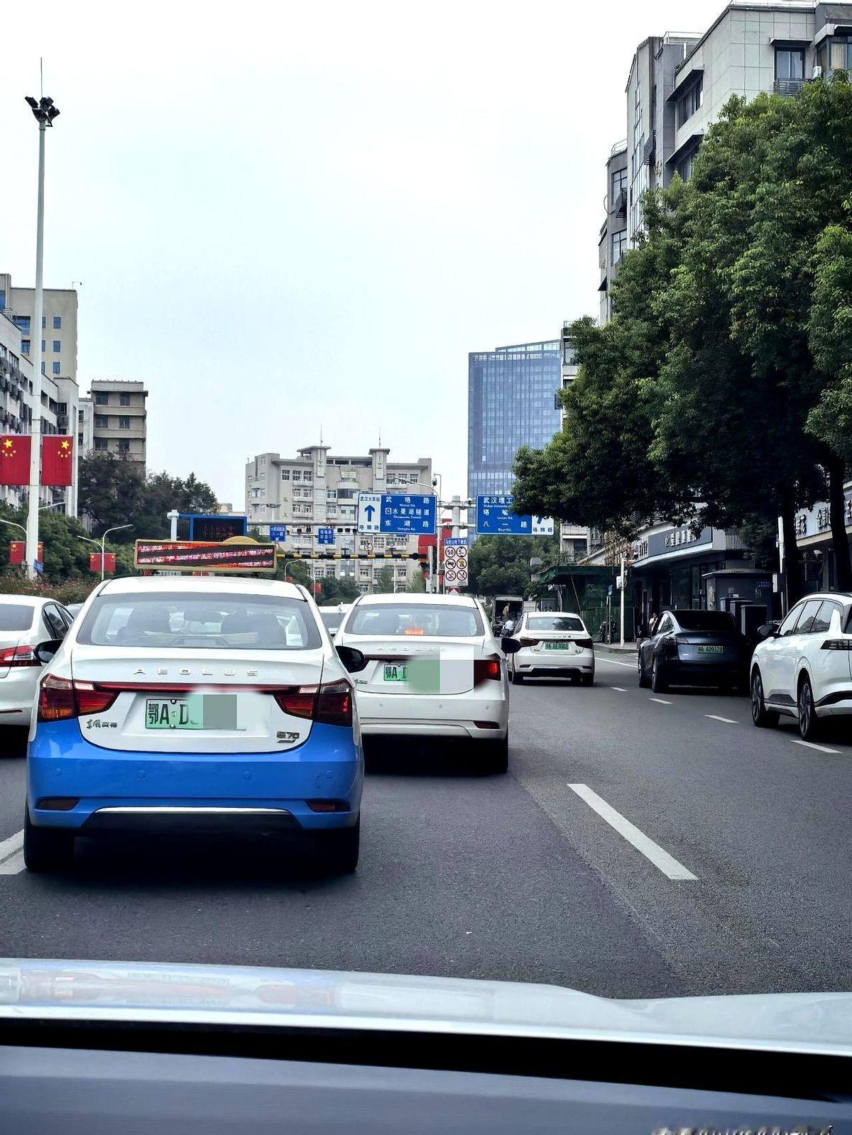 私家车为啥不买账？武汉这款神车，出租车里跑60万公里都不坏，司机都说省钱。