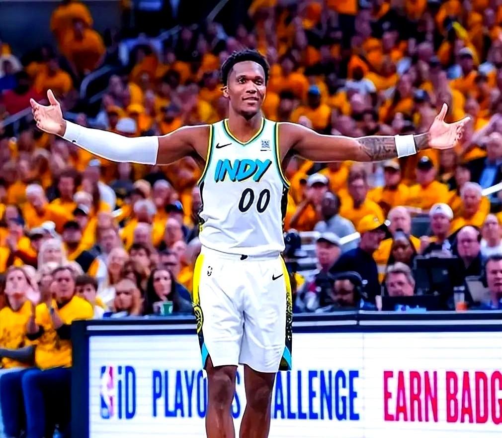 三分命中率崩到17%，这种球员还能当救世主？交易截止日，快船送走祖巴茨换来马