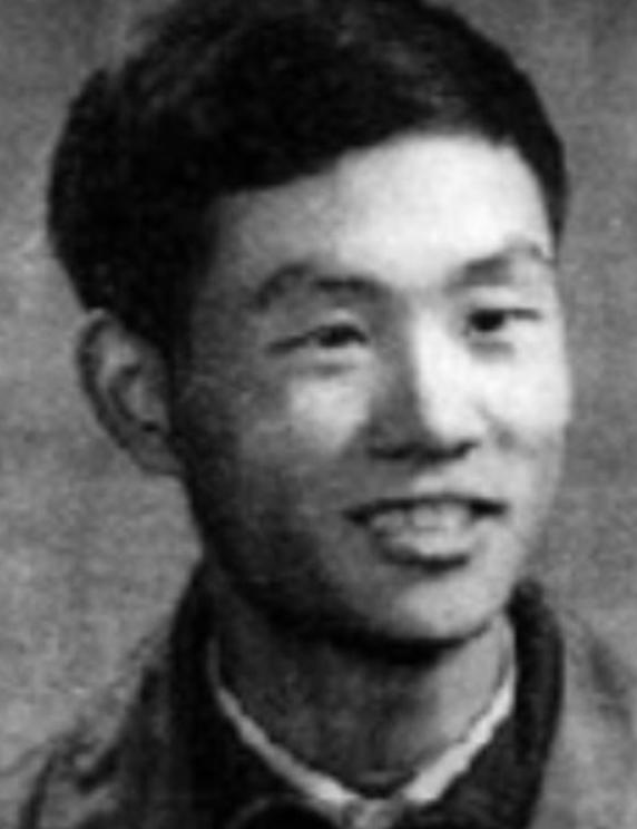 哪怕时间冲开了岁月的尘灰，这桩半个世纪前的老案子，今天翻出来依然足够让人倒抽一口