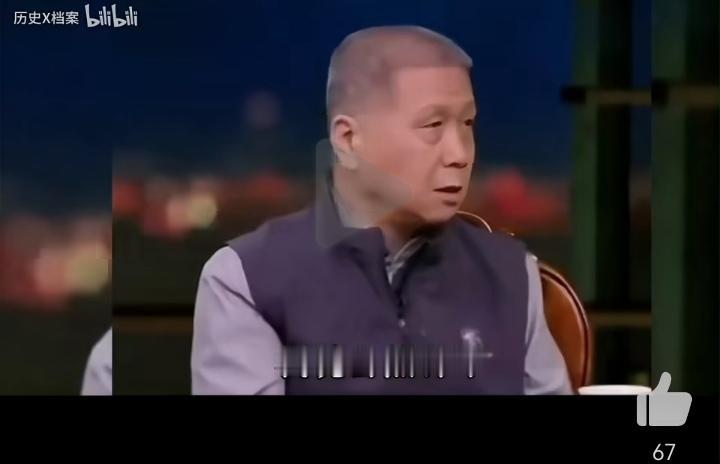 当年马未都卖给李嘉诚一件收藏品，然后李超人就跟老马聊天，说他很苦恼，每次吃饭都前