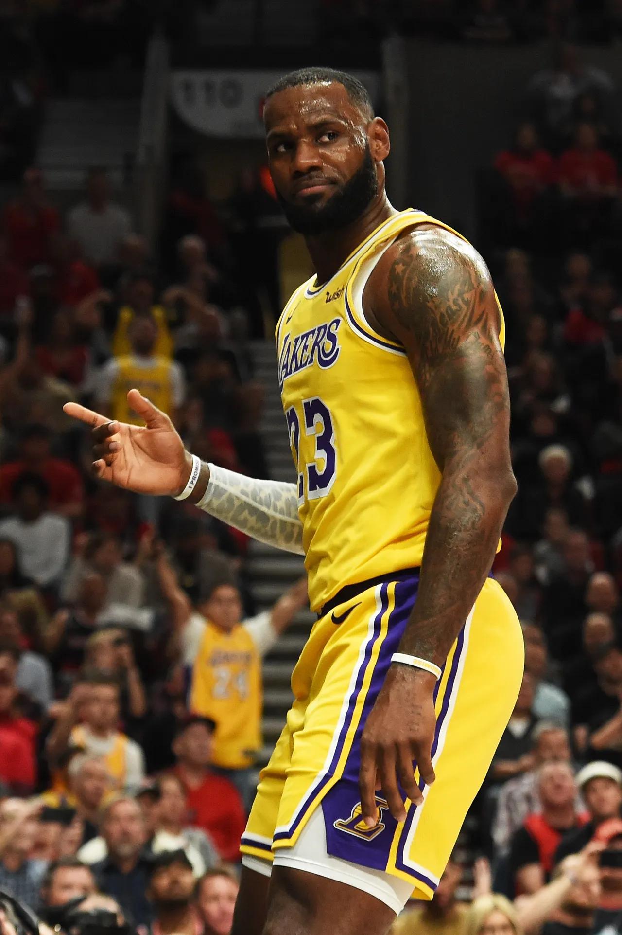 詹姆斯这次真把整个联盟整沉默了。ESPN曝出，现在和他传出联系的球队，大多只能