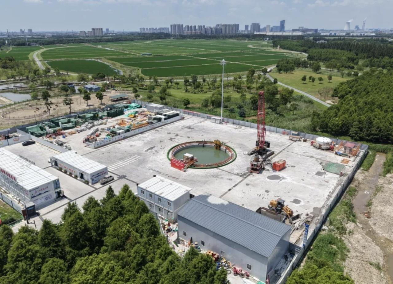 大国重器，又破纪录了！7月30日，我国自主研制的世界最大直径高铁盾构机“领航号