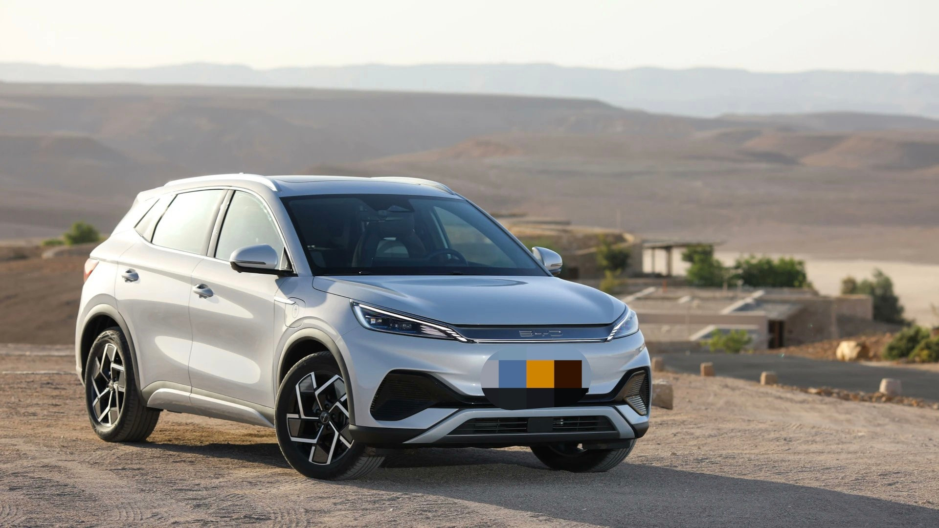 🐖纳粹“以色列”武装因担忧所谓“间谍活动”，正逐步淘汰并禁止使用中制电动汽车