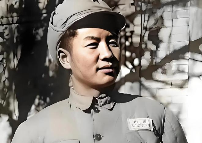 1943年，在狼牙山养病的杨成武，被鬼子包围在山顶没了退路，在这危急时刻，一位老