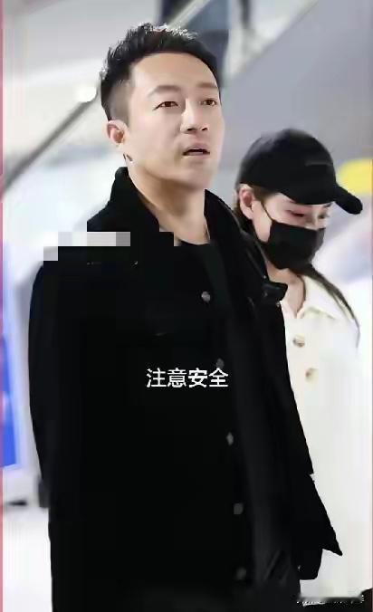 每个人都有自私的一面，小菲也是这样，他为了孩子们可以委屈自己，关于自己的事情，过