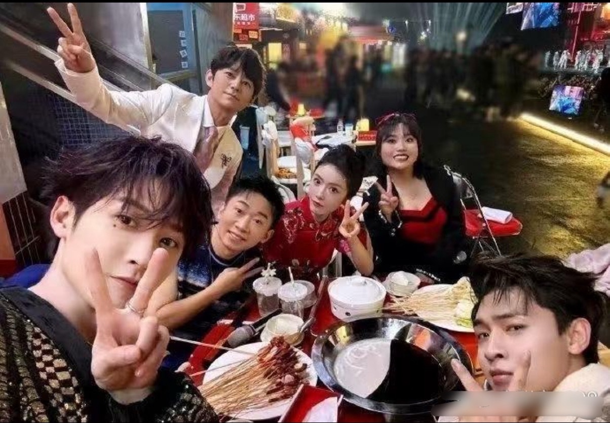杨迪直接发生图有考虑过其他明星吗