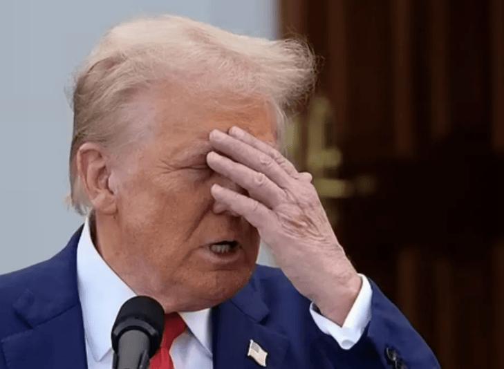 特朗普会中途下台吗？2026年美国宪政危机边缘的真实博弈近期，美国政坛风云