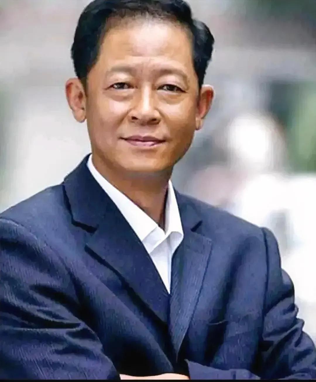 王志文有句话，说得很透：“夫妻之间，就两件事儿：一是性生活，二是金钱。”