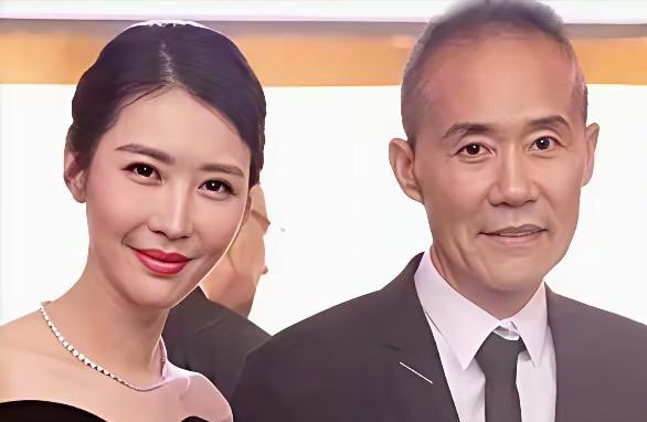 王石砸下700万分手费娶回田朴珺，本以为是英雄配美人，结果呢？这哪是娶了个老婆