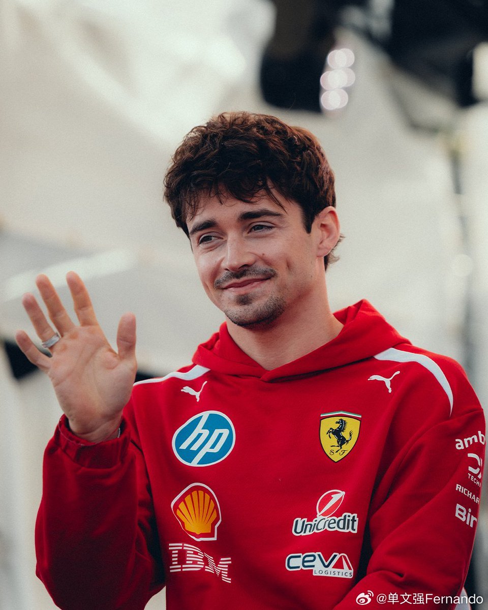 勒克莱尔！！！日本大奖赛第三名，上领奖台啦，今日最佳车手之一，很强的表现了，最后