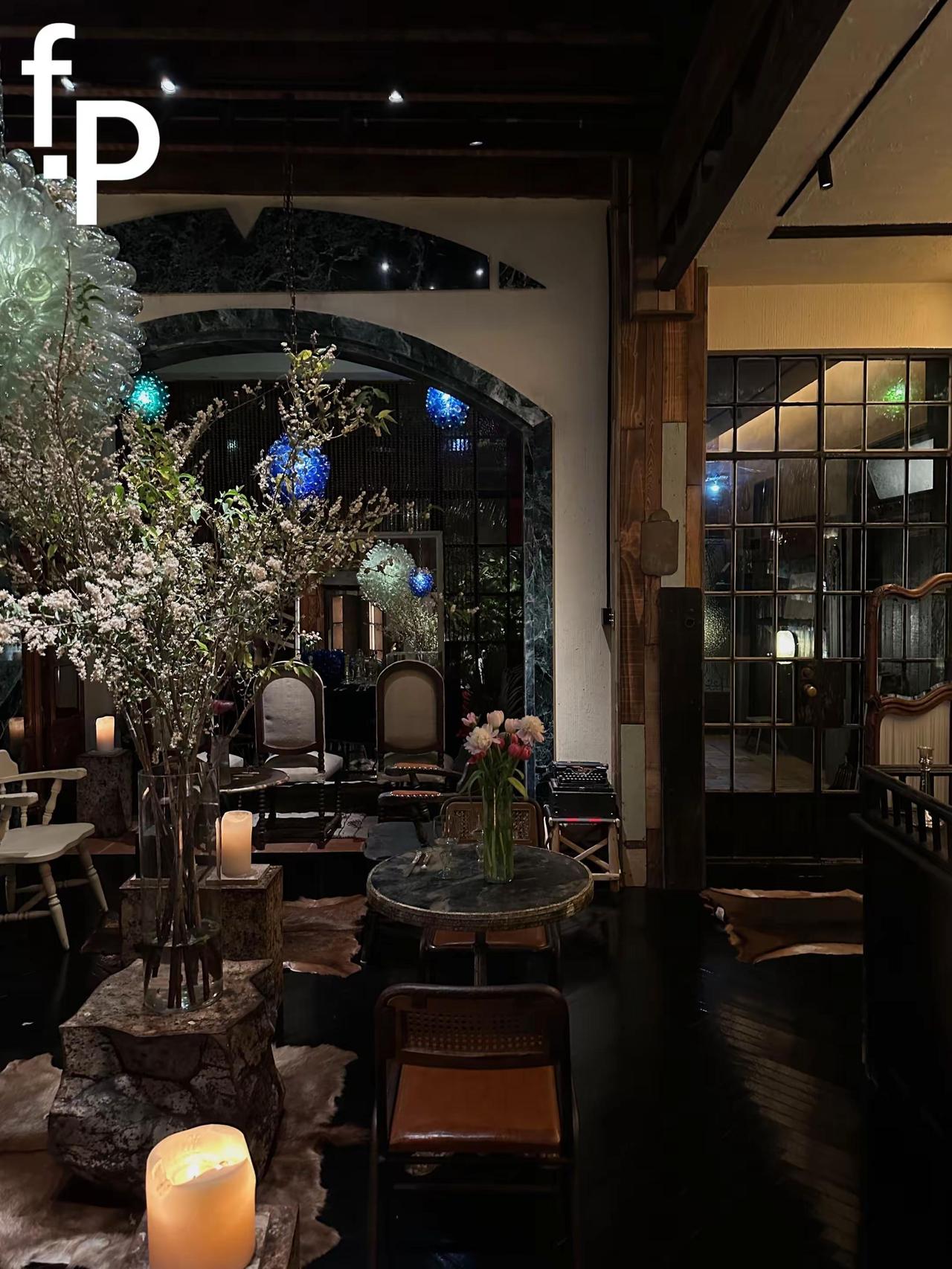 -Nabi逛过的上海法式GalleryShop.-日前，欧阳娜娜穿着「夜人