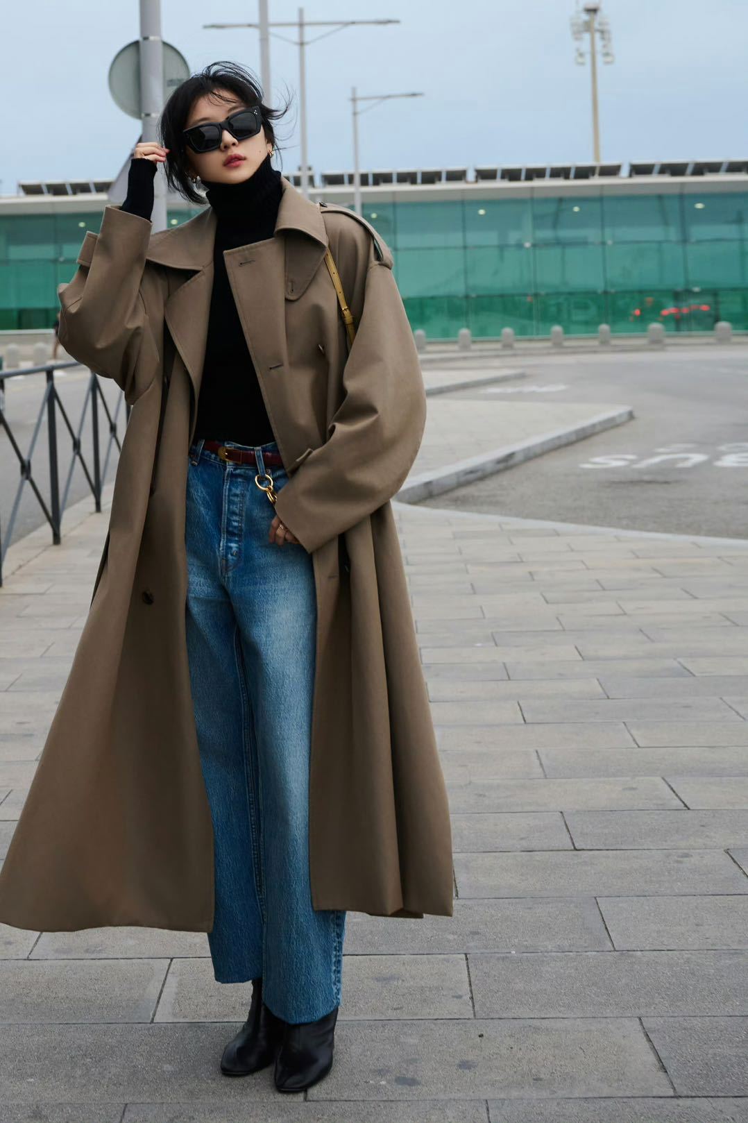 孙千这段竟然是机场拍的不是吧？这光影这构图，你告诉我是机场随手拍？果然美女随便拍