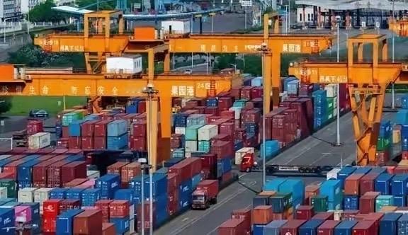 美制裁沦为摆设！中国买俄油创纪录，2025双赢格局硬刚霸权美国想逼中国停买俄