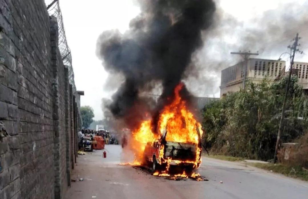 3人阵亡，29人遭全歼，10倍的血债，巴铁这次没留活口！卡拉奇，6月27日晚