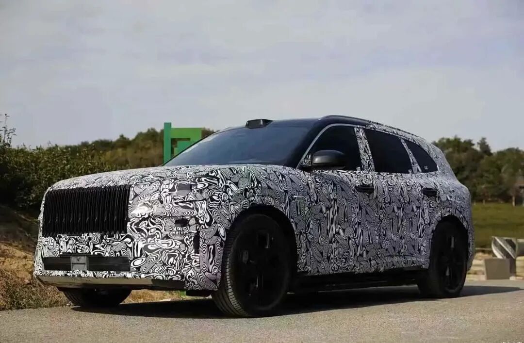 领克、极氪今年【确定】的全新车型均已经以官方或半官方形式预告过了。极氪方面，中型