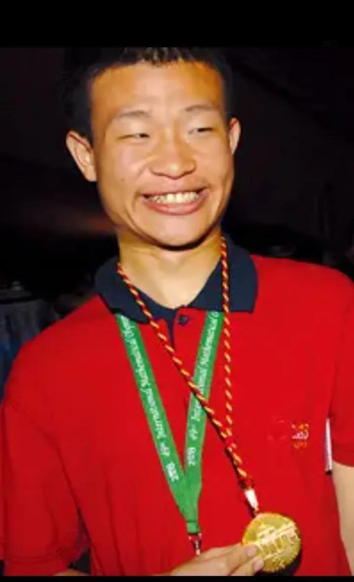 究竟是抖音牛，还是韦东奕牛？韦东奕三天前开通了抖音账号，只说了三句话：额