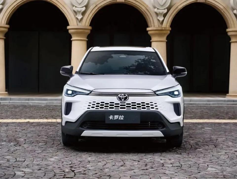 广汽丰田推新政策：电池衰减厂家担责，72小时完成原厂电池免费更换[赞][赞][赞