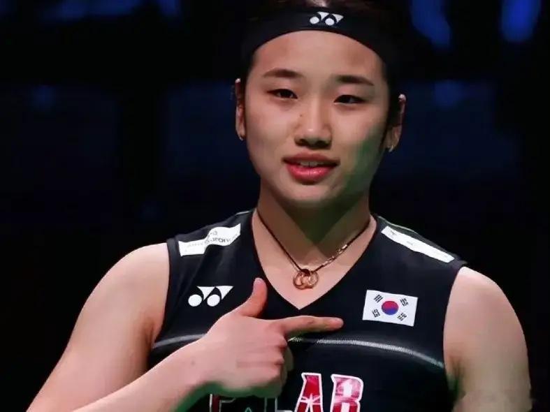 羽毛球女单最新世界排名，TOP16如下:1.安洗莹🇰🇷1177872.王祉怡